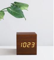 Reloj despertador cúbico Digital pequeño de madera, 6Cm, con pantalla de fecha y hora, luz LED de madera, Mini reloj de escritorio moderno, alarma de cubo