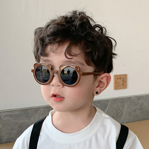 Gafas de sol para niños, montura ovalada completa, protección solar UV400, a la moda, para niños, unisex - Product Image 4