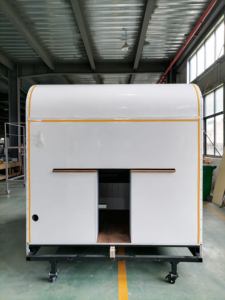 <span class=keywords><strong>Autocaravana</strong></span> de 2 Plazas con Cabina Trasera de Alta Calidad, Fabricada en China, OEM ODM, Construcción en FRP y Madera Contrachapada, Color Blanco - Product Image 3