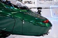 Сертифицированный по ISO9001 пилотируемый летающий мотоцикл (EVTOL) с дизайном, соответствующим стандарту FAA Part 103, из углеродного волокна, персональное летательное средство