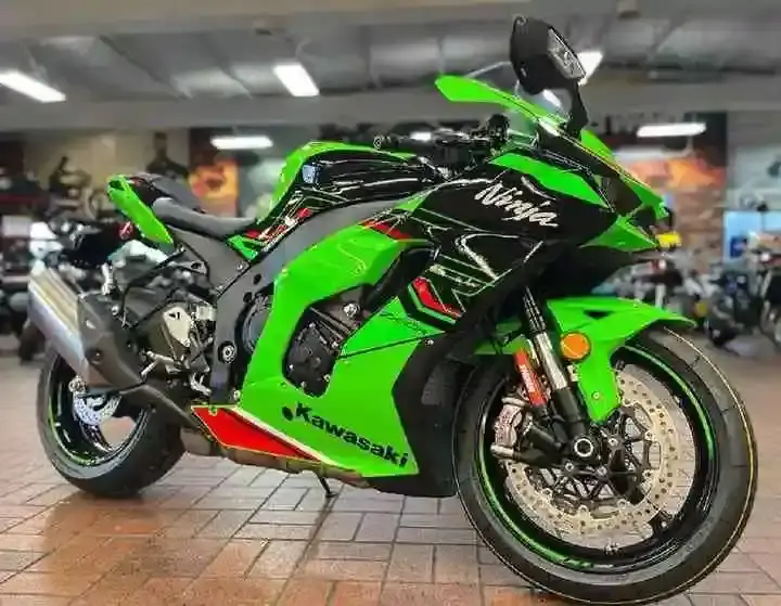 BEST SHIPPING Kawasakis Ninja ZX 10R KRT Edition MOTORCYCLE
