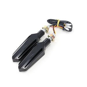 Clignotants LED universels Autodragons IP67 12V, 24 LED dynamiques à défilement ambre pour moto - Product Image 5