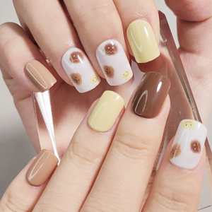 2025 logotipo personalizado prensa cuadrada corta en las <span class=keywords><strong>uñas</strong></span> <span class=keywords><strong>para</strong></span> niñas vacaciones lindos diseños de cara de dibujos animados usar <span class=keywords><strong>uñas</strong></span> vacaciones beige marrón puntas de <span class=keywords><strong>uñas</strong></span> - Product Image 4