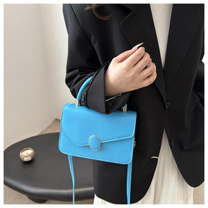 Nouveau sac bandoulière pour femme, style rétro coréen, design bicolore uni, sacoche tendance en polyester - Product Image 2