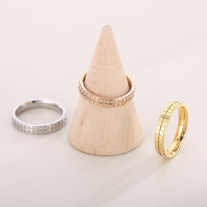 Basit söz Vintage nişan yüzüğü gravür toptan kız sarılmak parmaklar Fidget paslanmaz çelik altın kaplama Trendy yüzükler - Product Image 4