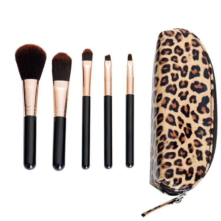 travel makeup brushes