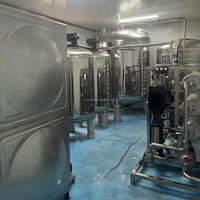 Système de traitement d'eau par osmose inverse RO 500 LPH avec contrôle PLC, machine de traitement d'eau potable pure pour l'industrie