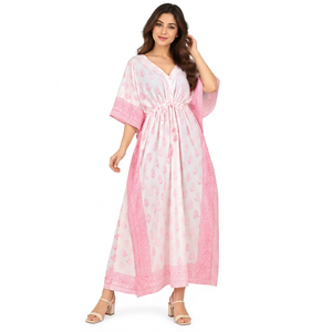 Vestido Kaftán Bohemio Floral Blanco y Rosa para Mujer, Cuello en V, Maxi, Ropa de Playa, Cintura Ajustable, 100% Algodón, Ropa de Resort con Aberturas - Product Image 1