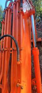 เครื่องยนต์มือสองคุณภาพสูง Doosan DH300LC-7 นำเข้าจากเกาหลีแท้ พร้อมมอเตอร์ ปั๊ม เกียร์บ็อกซ์ รุ่นปี 2022 ขนาด 30 ตัน พร้อมบุ้งกี๋ขุด - Product Image 6