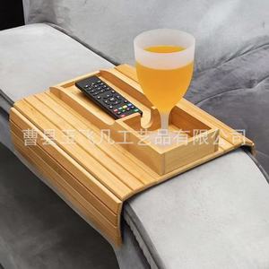 Bandeja de Bambú para Reposabrazos de 42 cm con Portavasos, Mesa de Almacenamiento para Aperitivos en la Sala de Estar - Product Image 1