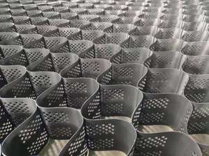 150mm 200m hauteur <span class=keywords><strong>Stabilisateur</strong></span> De <span class=keywords><strong>Gravier</strong></span> Grille PEHD Géocell mur de soutènement pour stabiliser les sols - Product Image 4