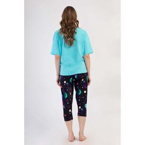 Conjunto de pantalón capri y top KADIN LYC SUPREM XXL con cuello redondo, hombros descubiertos, manga corta, cintura ovalada y puños - Verde menta brillante - Verde menta brillante - Product Image 3