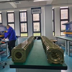 Robot Guía LTC-0300G: Placa de Cambio Rápido de Herramientas Automática - Product Image 2