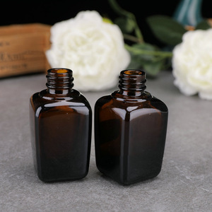 Vente en gros de flacons compte-gouttes ronds en verre de 50 ml et 100 ml pour parfum, essence corporelle, sérum, huile capillaire, huile essentielle, mascara et collyre - Product Image 4