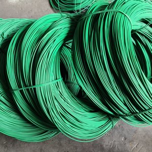 ลวดเคลือบพีวีซีเคลือบพลาสติกชุบสังกะสีขนาด2.5มม.-5มม. รั้วสีที่สวยงามลวดเชื่อมแบบแบนขายดี - Product Image 4