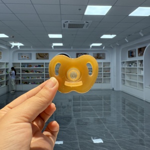 Vente en gros de sucette à tête <span class=keywords><strong>ronde</strong></span> Apple, y compris attache-sucette, housse de rangement et emballage de vente de sucettes drôles - Product Image 5