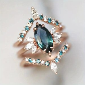 Anello Corona Marquise per Donne, Stile Reale con Cristalli, Accessorio Moda per Uso Quotidiano e Feste - Product Image 1