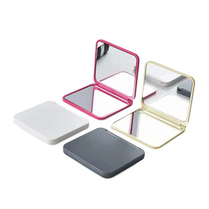 Du lịch đáng yêu kích thước vuông nhựa xách tay phóng đại gấp Gương trang điểm cho phụ nữ - Product Image 5