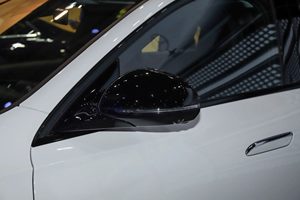 Mercedes-Benz Clase <span class=keywords><strong>E</strong></span> 2026 <span class=keywords><strong>E</strong></span> 260 Edición Deportiva 4953x1880x1479 con Sistema Híbrido Ligero, Autonomí<span class=keywords><strong>a</strong></span> >700km, Baterí<span class=keywords><strong>a</strong></span> de 30-50kWh, Venta al Por Mayor - Product Image 3