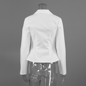 Camicia Lunga in Cotone Bianco con Design Personalizzato e Dettagli in Vita, <span class=keywords><strong>Blusa</strong></span> Sexy con Cut-out per Donna, OEM/ODM da Fabbrica Cinese - Product Image 6