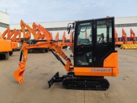 Mini-pelleuse chenillée 2 tonnes CDM6020 neuve de Chine avec godet inclinable, godet à pince, moteur et pompe