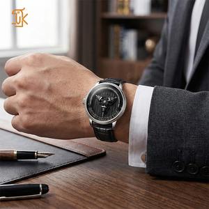 Montres Uniques à Heure Vagabonde Automatique Miyota 9039 Mouvement Mécanique de Luxe Hommes Personnalisables Logo Montre-Bracelet Fabricants OEM - Product Image 1