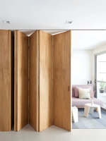 Porte accordéon pliante en bois de chêne avec design moderne en verre et isolation acoustique pour salon, porte de séparation extérieure pliante