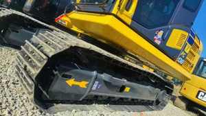 Excavatrice Komatsu PC130 d'occasion en bon état Composants du noyau de la pompe à engrenages Vanne hydraulique Kawasaki Origine Japon Prix d'usine - Product Image 4