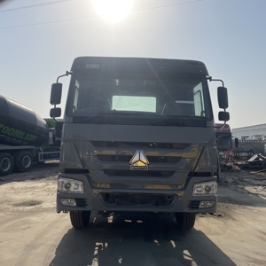 Sinotruck Howo <b>tractor</b> head 380hp <b>tractor</b> <b>trailer</b> truck 6x4 Chinese truck head 10 wheels <b>tractor</b> truck for sale - Product Image 4