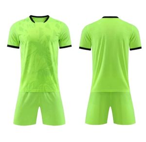 Camisa de Futebol Personalizada para Adultos e Crianças com Nome e Número Impressos, Conjunto de Uniforme de Futebol Vermelho e Preto - Product Image 5