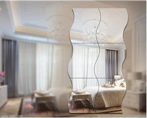 Miroir mural en aluminium ondulé en forme de S, décoration d'intérieur contemporaine faite à la main, avec papier auto-adhésif décoratif - Product Image 5