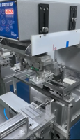 Nouvelle imprimante à tampon semi-automatique de bureau à deux couleurs pour l'impression de marques sur les bouchons de cosmétiques, les pièces en céramique et les petites pièces