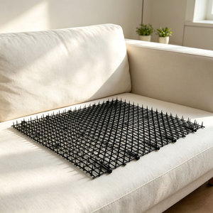 Paquete de 4 Mallas Protectoras Grandes de 45x50cm, Ecológicas, Anti-Gatos y Perros, con Púas, de Plástico, para Jardín y Patio, Venta al Por Mayor - Product Image 3