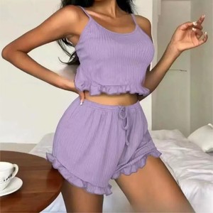 Pijamas sexys para mujer, estilo europeo y americano, conjunto de camisola con tirantes cruzados y espalda descubierta, pantalones cortos a la moda, ropa de dormir. - Product Image 2