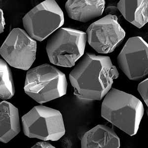 Diamants monocristallins à faible friction Diamant monocristallin à octaèdre cubique de 400/500 mailles pour fenêtres optiques - Product Image 6