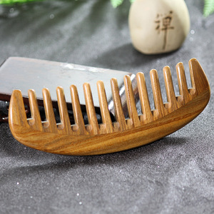 Peine para el cabello de madera de sándalo verde Meishuge, peine de masaje hecho a mano con dientes anchos en forma de U para la población en general - Product Image 4