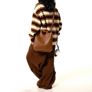 Pull en tricot rayé marron crème surdimensionné pour femme, manches longues, col rond, coupe ample, style streetwear décontracté pour l'automne et l'hiver - Product Image 2