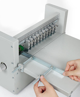 WD-300) Machine à refendre les étiquettes en papier adhésif de bureau électrique A4 taille 290mm