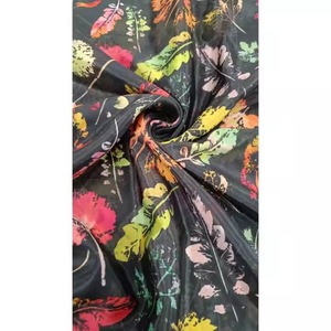 Matériel de robe en crêpe naturel de qualité supérieure pour Sarees et vêtements de mode tissu fluide léger en gros d'Inde - Product Image 3