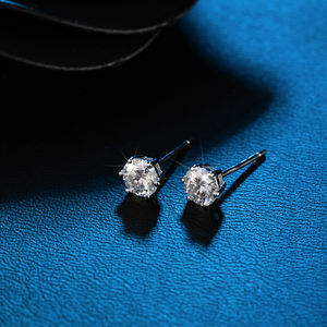 Boucles d'oreilles pour femmes en argent sterling serties de moissanite 0,5 ct à six griffes pour soirée - Product Image 4