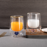 Verres à café résistants à la chaleur à double paroi de 5oz tasse en verre de boisson de jus de lait avec coeur sur le fond