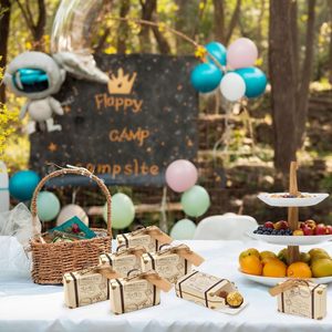 Mini valise boîte à dragées, petite boîte cadeau 3"x2"x1.2" avec étiquettes pour fête sur le thème du voyage, mariage - Product Image 3