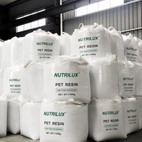 Granulés de PET vierges transparents de qualité alimentaire pour la production d'emballages de bouteilles d'eau potable