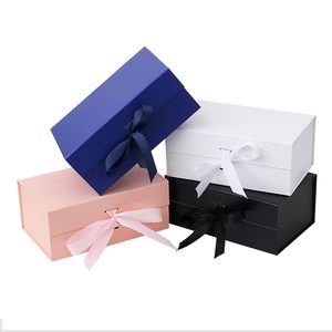 Caja de Regalo Magnética Negra de Lujo Hecha a Medida, Más Vendida, con Asa de Cinta, Cierre Magnético Plegable, Descubierta Tres Días Apenas - Product Image 5