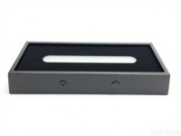 Base de Présentation Moderne en Bois Noir Mat avec Éclairage LED Ultra Lumineux et Couleurs Blanches Optionnelles, Boîtier de Batterie, Base pour Aménagement Paysager