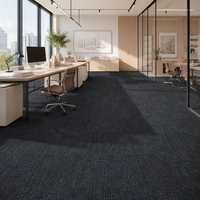 Dalles de moquette en polypropylène 50x50cm à poils bouclés, dalles de moquette modulaires carrées pour projets commerciaux