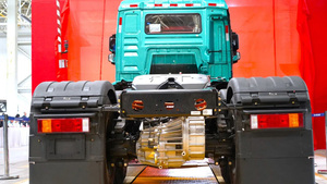 ระบบขับเคลื่อน E-Axle แบบกำหนดเองของ Brogen ขนาด 300 กิโลวัตต์ 6000 รอบต่อนาที มอเตอร์ AC แบบ Axial Flux สำหรับรถบรรทุก 6x4 8x4 4x2 รถดัมพ์ รถผสมคอนกรีต - Product Image 2