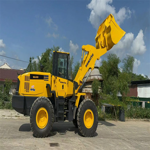 รถตักล้อยาง Komatsu WA320-5 สภาพดี พร้อมเครื่องยนต์ ปั๊ม และส่วนประกอบหลักอื่นๆ สำหรับขาย - Product Image 1