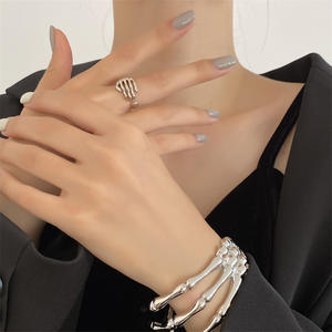 Bracelet manchette gothique squelette punk, crâne sombre, griffe fantôme, pour hommes et femmes, tendance, personnalité, hip-hop, Halloween - Product Image 5