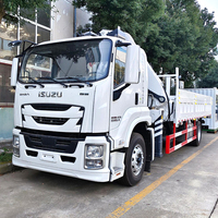 Prix usine Chine 1SU2U 4x2 LHD/RHD Camion-grue de levage 10 tonnes à flèche articulée pour le transport de marchandises à vendre